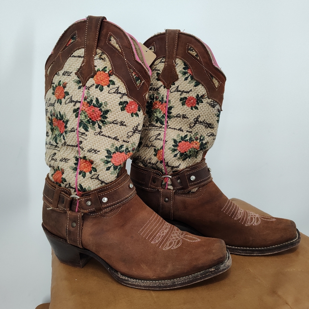 Rouswest Tan Leather And Fabric With Roses Snip Toe Cowboy Boots Women's Size 9